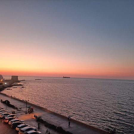 Attico Vista Mare Trapani Apartment Bagian luar foto