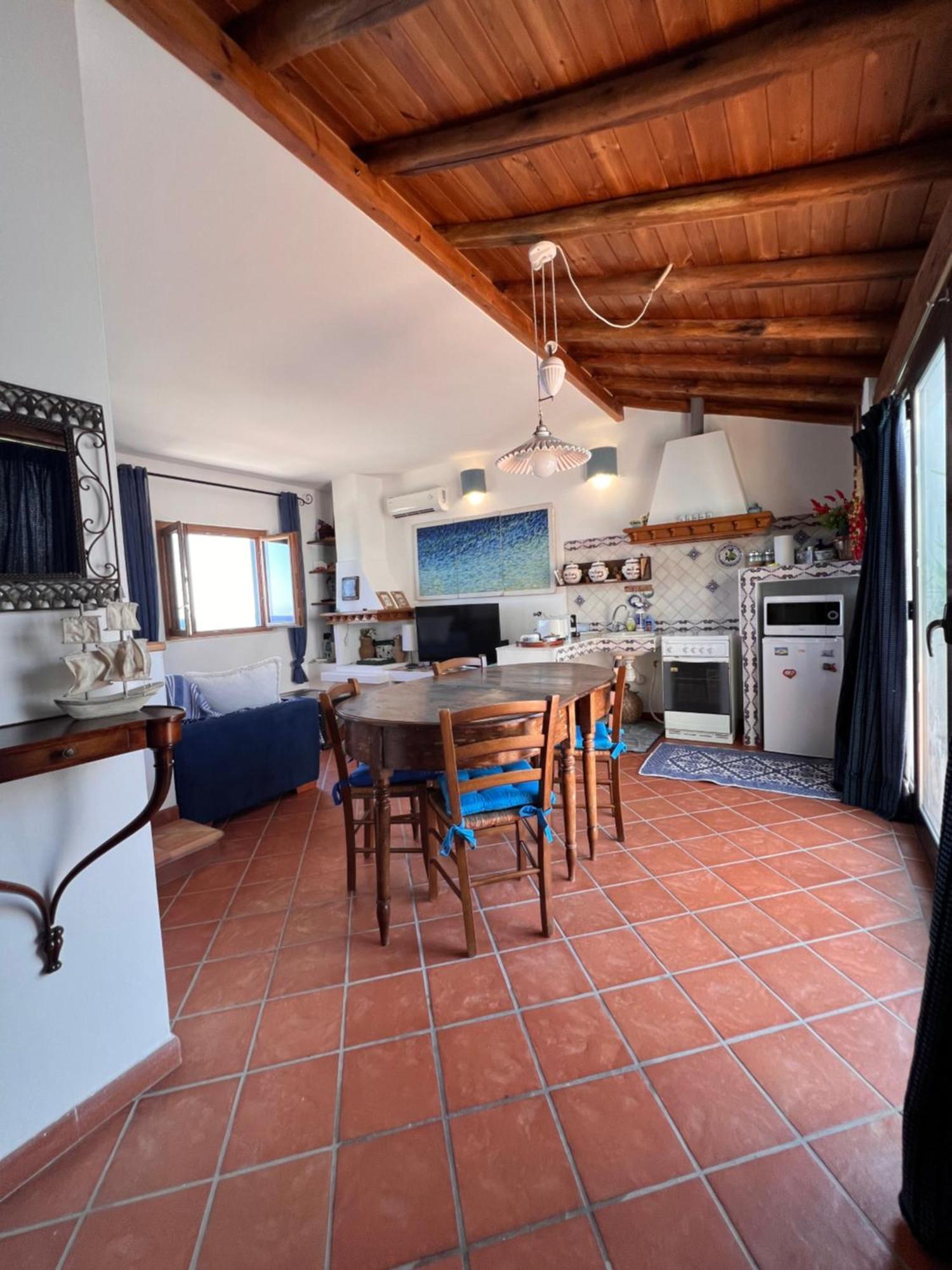 Attico Vista Mare Trapani Apartment Bagian luar foto