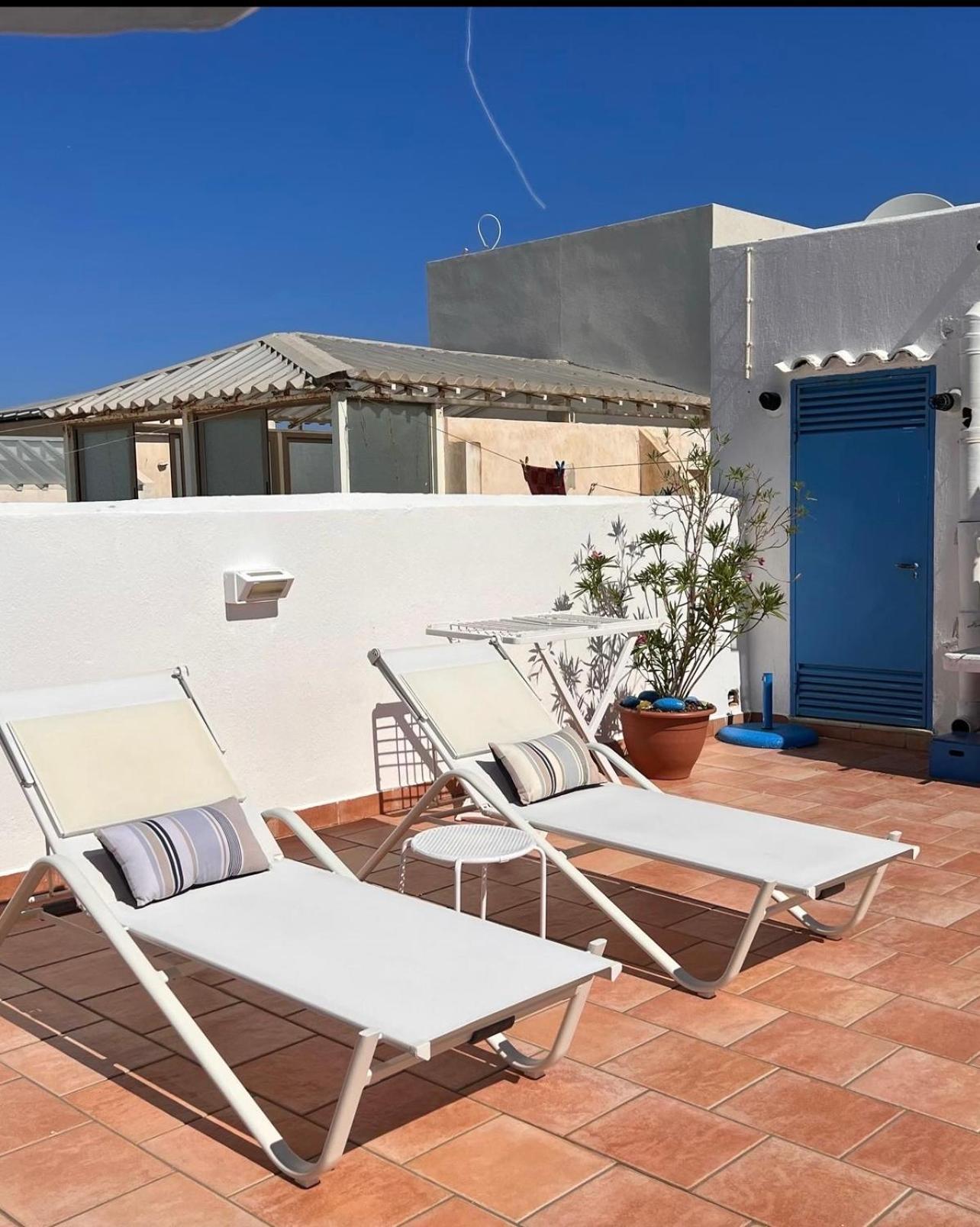 Attico Vista Mare Trapani Apartment Bagian luar foto