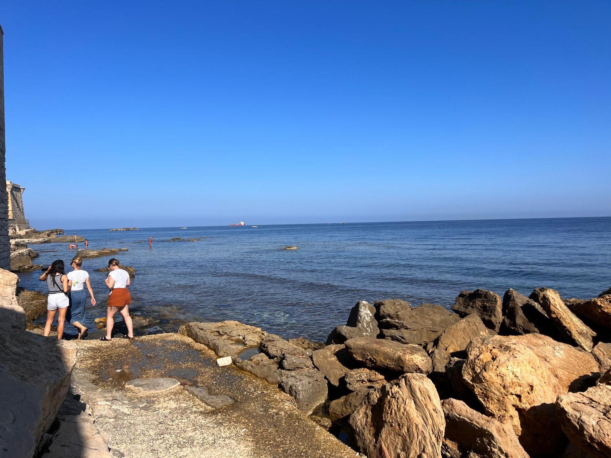 Attico Vista Mare Trapani Apartment Bagian luar foto