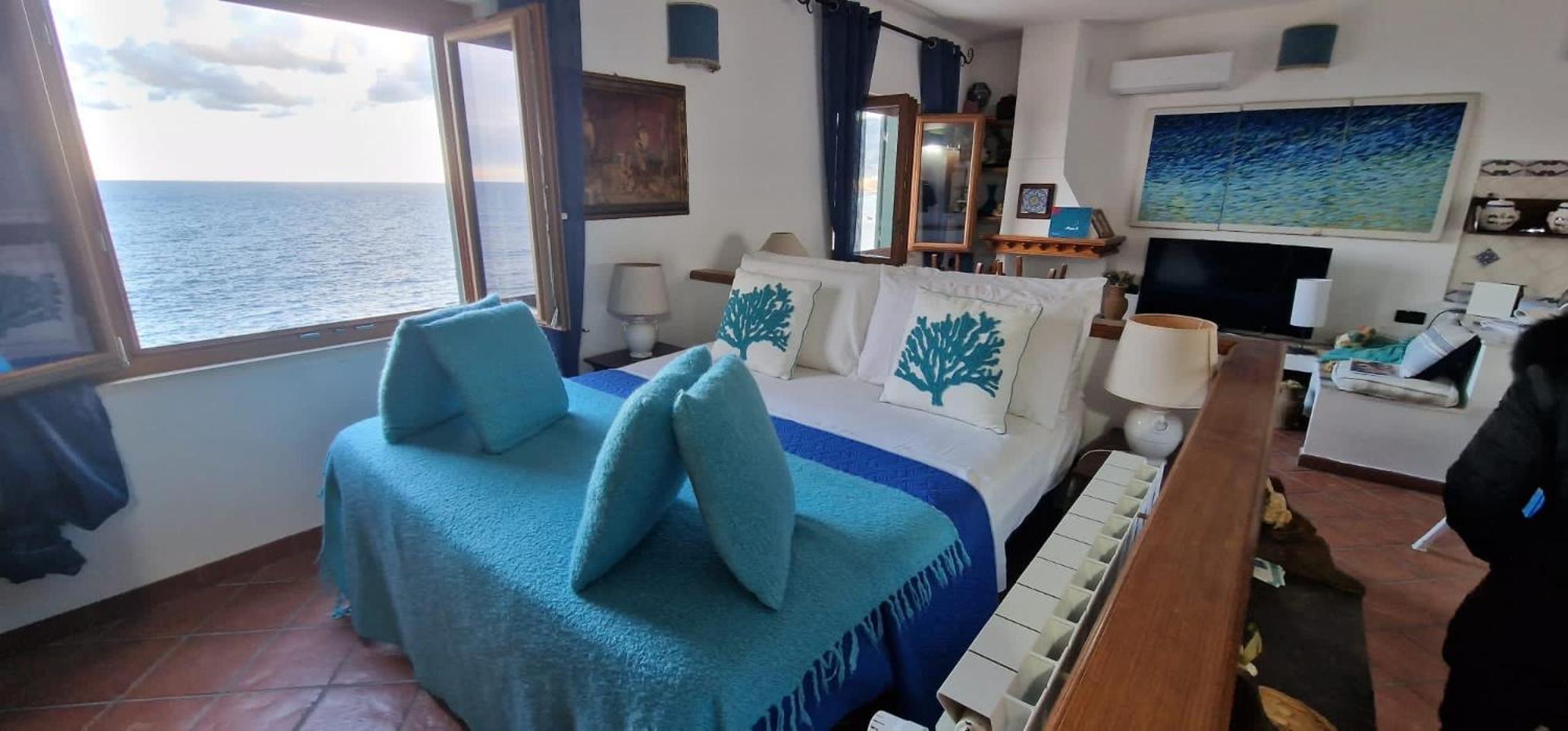 Attico Vista Mare Trapani Apartment Bagian luar foto