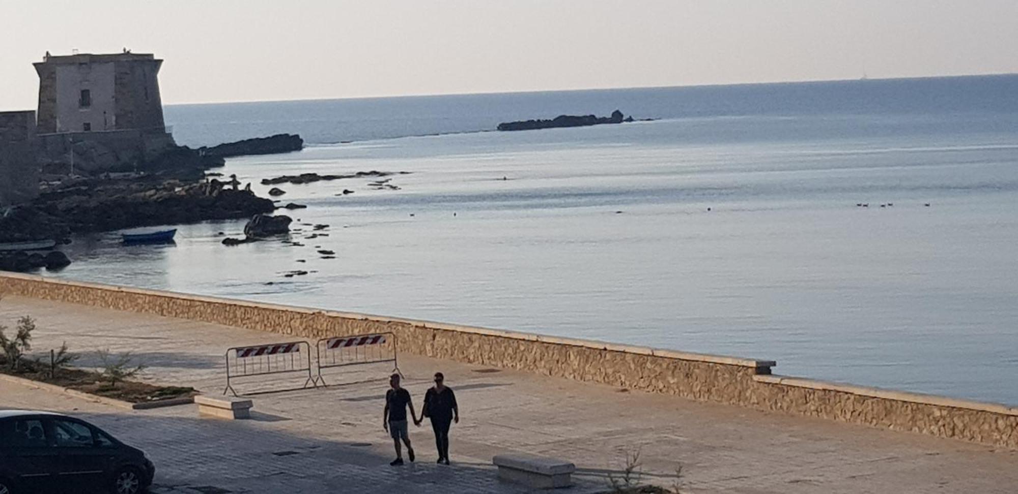 Attico Vista Mare Trapani Apartment Bagian luar foto
