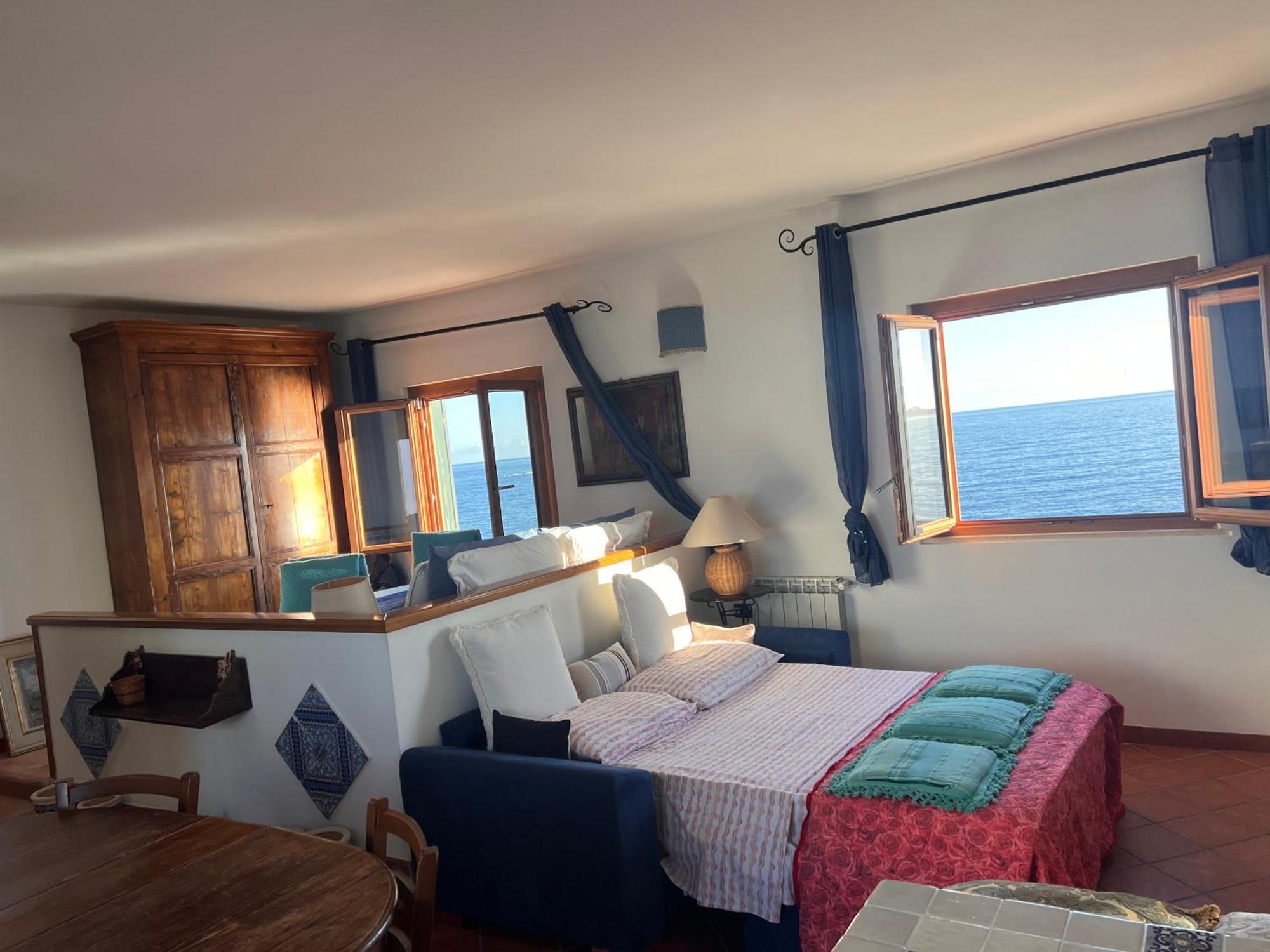 Attico Vista Mare Trapani Apartment Bagian luar foto